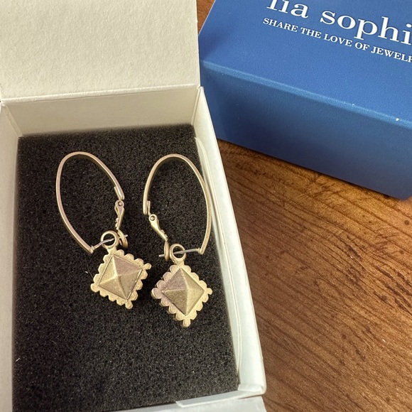 Lia Sophia earrings gold tone - Picture 2 of 3